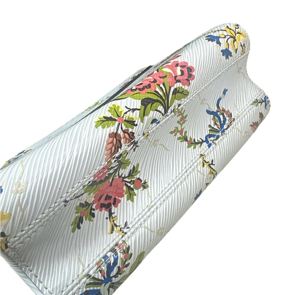 ❤️❤️sold❤️❤️LV16 Louis Vuitton Limited Edition Epi Romantic twist bag - Picture 7 of 9